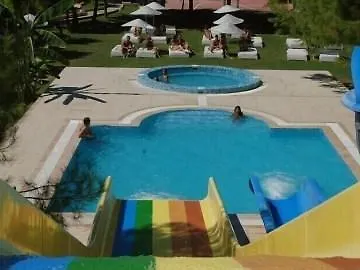 Hotel Flora Suites Soğucak 3*,